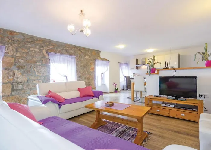 Beautiful Home In Medveja *