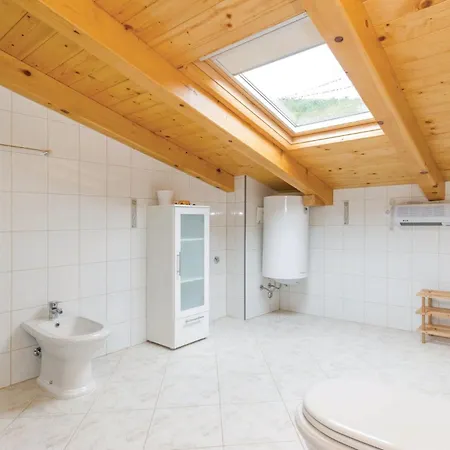 度假居 Cozy In With Outdoor Swimming Pool